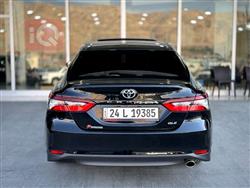 تۆیۆتا کامری